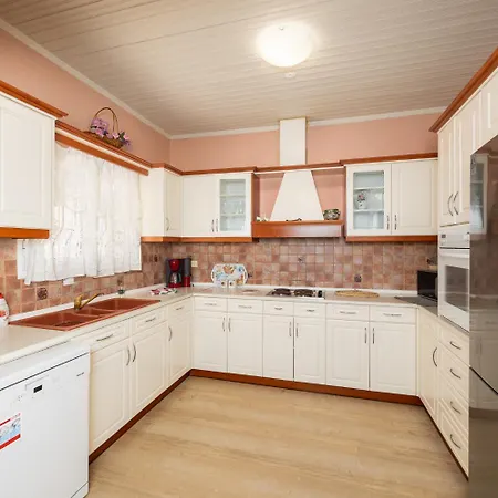 Theodora * Nisaki (Corfu)